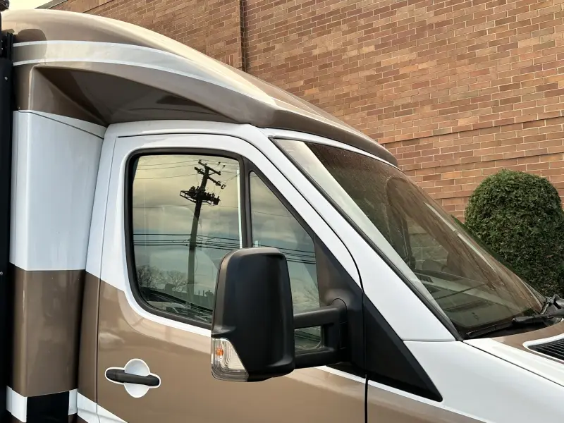 2012 Itasca Navion IQ M-24G-3500 photo 12