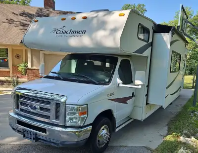 2012 Coachman Freelander 32BH