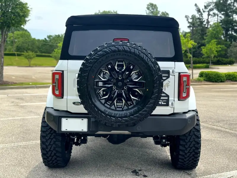 2022 Ford Bronco Outer Banks photo 32