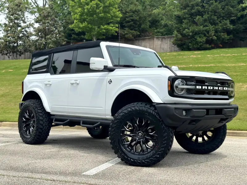 2022 Ford Bronco Outer Banks photo 33