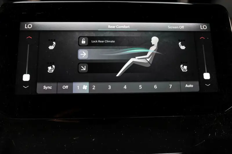 2022 Jeep Grand Wagoneer Series III photo 5