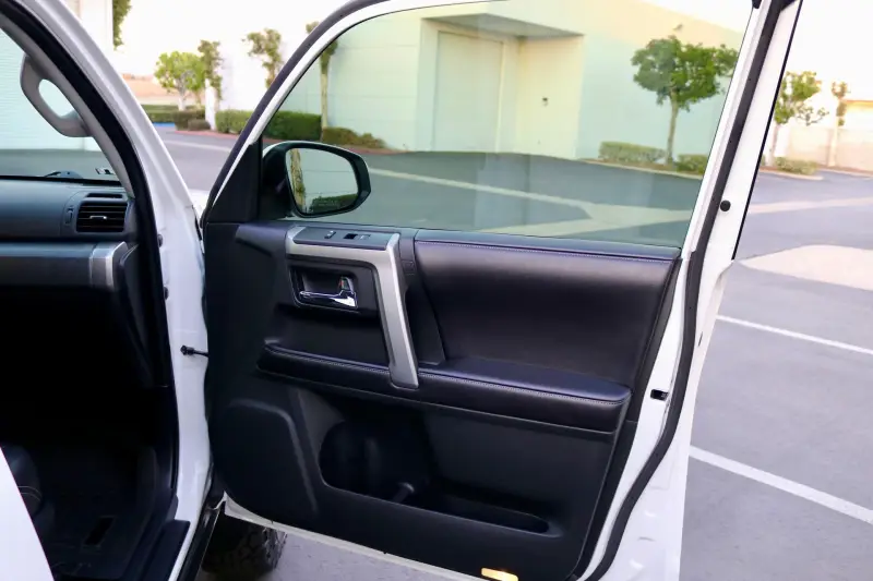 2016 Toyota 4Runner SR5 4x4 photo 25