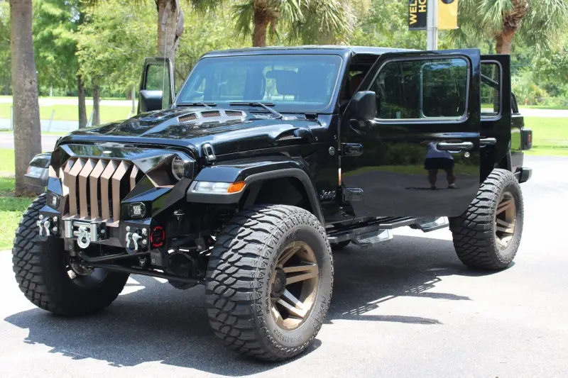 2023 Jeep Gladiator Sport 4x4 photo 1