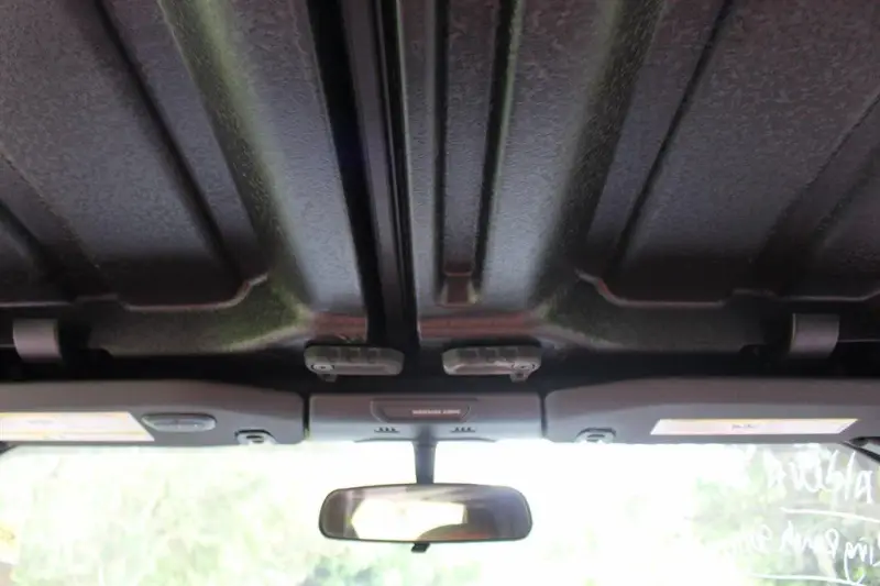 2023 Jeep Gladiator Sport 4x4 photo 25