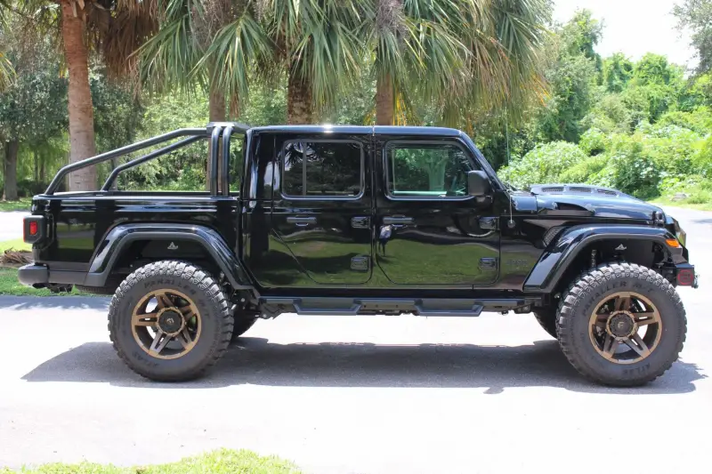 2023 Jeep Gladiator Sport 4x4 photo 15