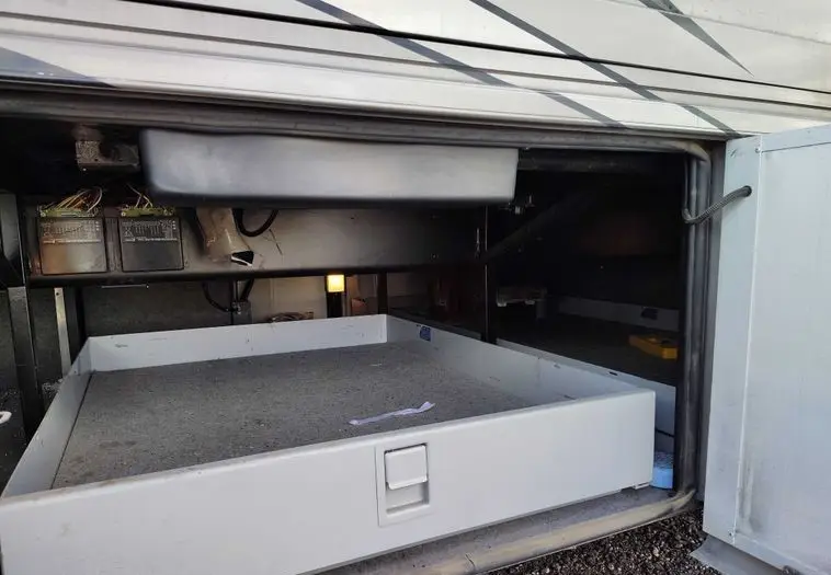 2007 Newmar Dutch Star 4304 photo 25