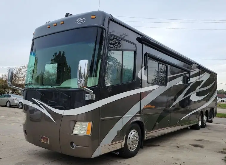 2008 Mandalay Lovers Nest RV photo 1
