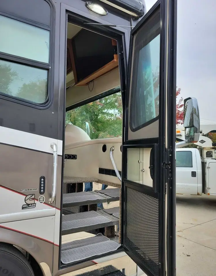 2008 Mandalay Lovers Nest RV photo 47