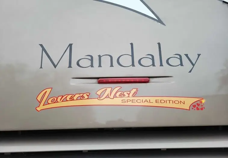 2008 Mandalay Lovers Nest RV photo 11