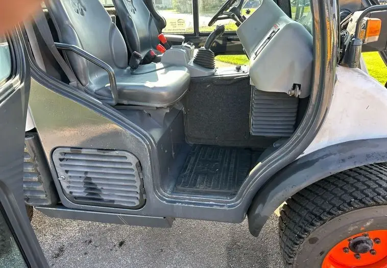 2016 Bobcat 5600 Toolcat photo 65