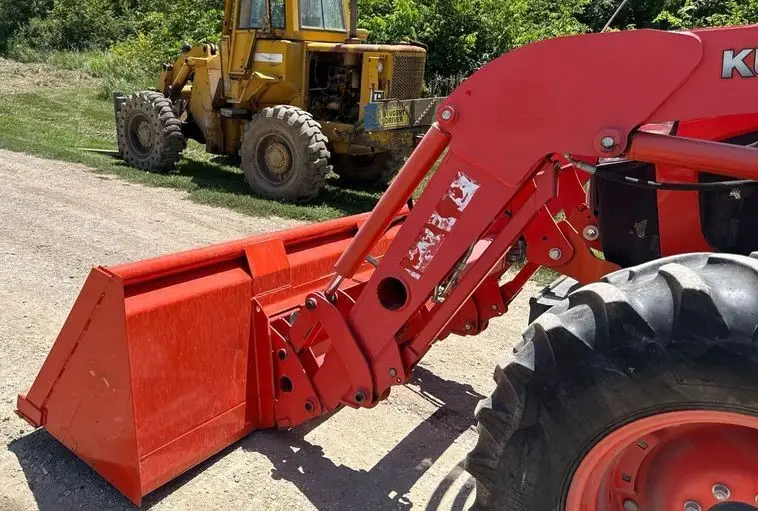 2017 Kubota M6S-111 MFWD photo 10