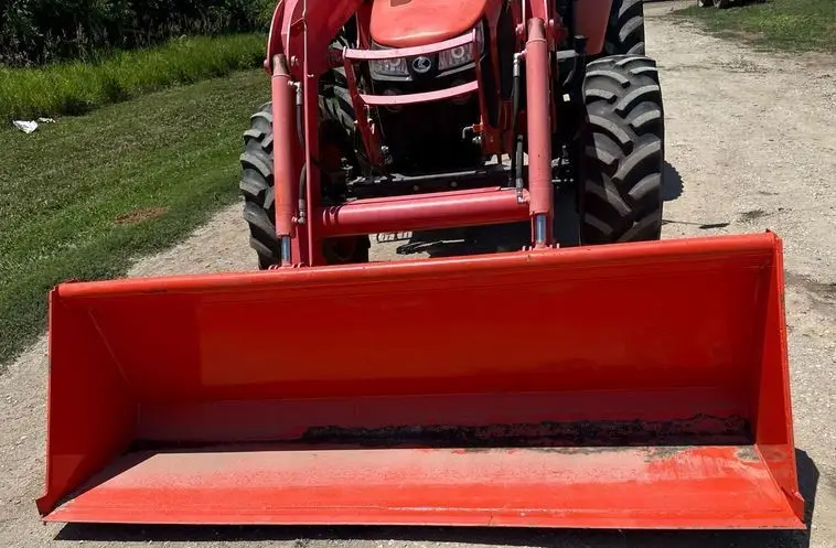 2017 Kubota M6S-111 MFWD photo 13