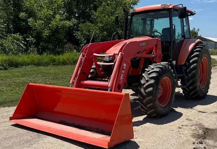 2017 Kubota M6S-111 MFWD photo 1