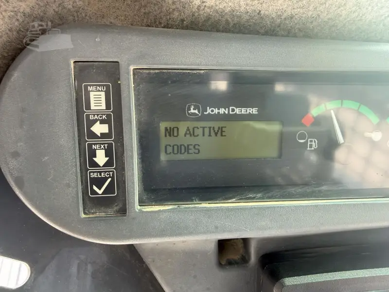 2018 DEERE 331G photo 8