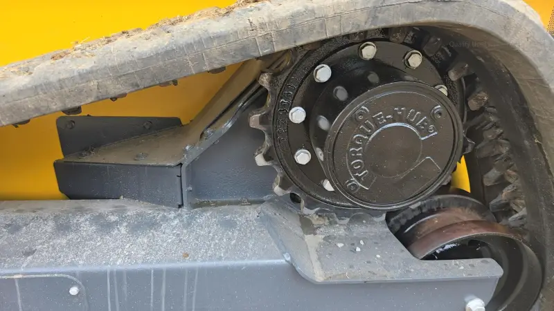 2019 DEERE 333G photo 7