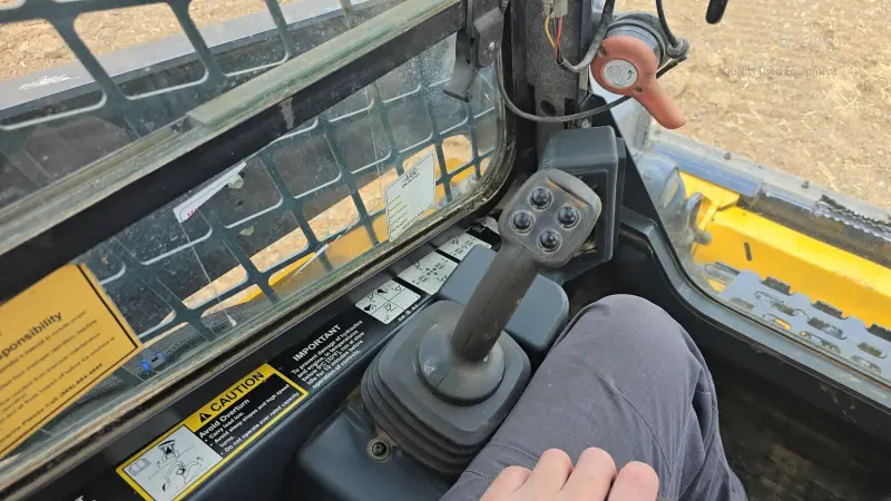 2019 DEERE 333G photo 49