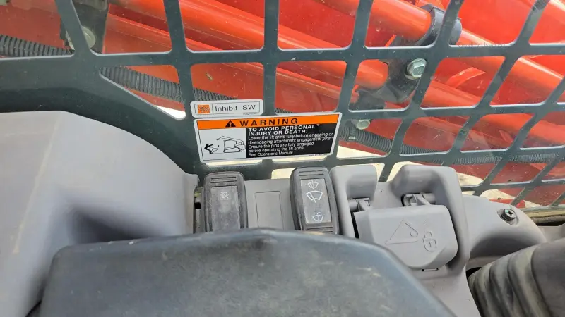 2021 KUBOTA SVL97-2 photo 30