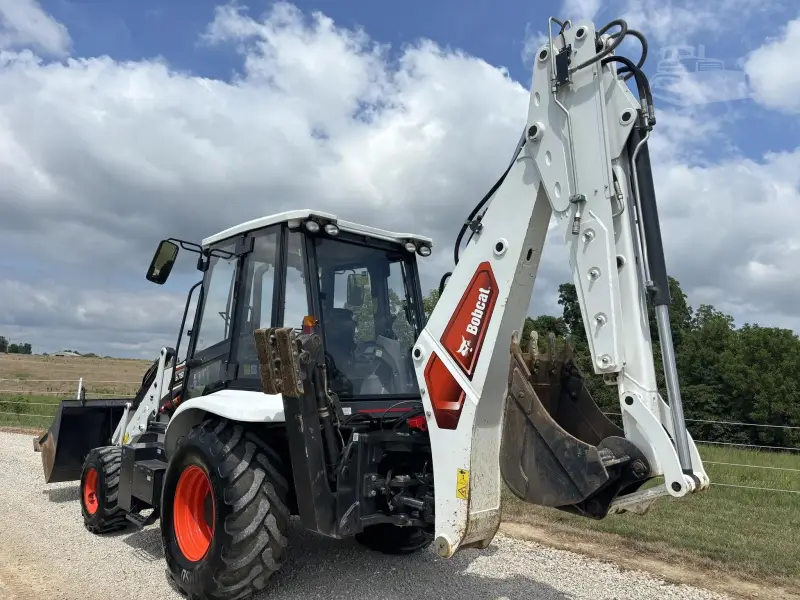 2024 BOBCAT B760 photo 23