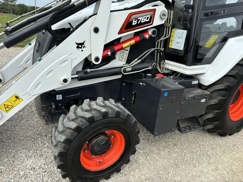2024 BOBCAT B760 photo 5