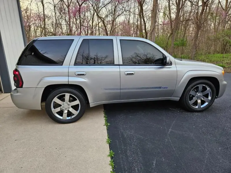 2006 Chevrolet Trailblazer SS photo 7