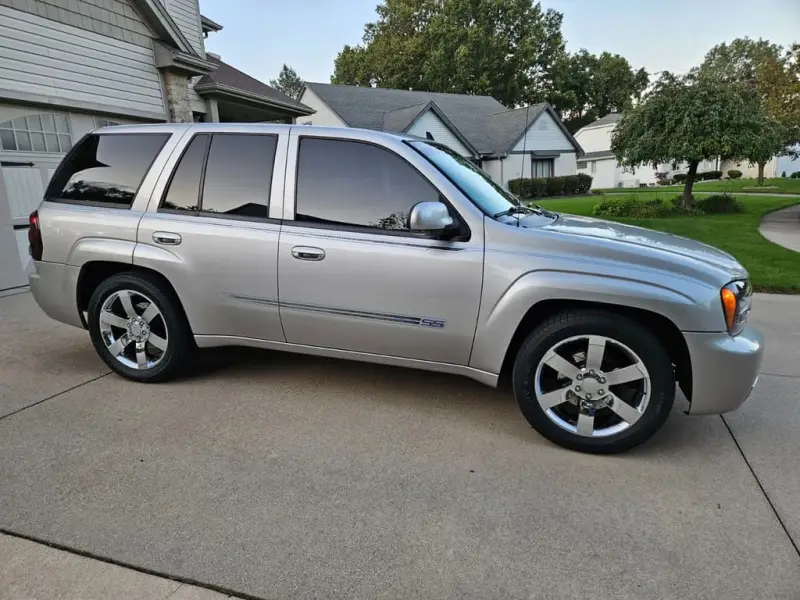 2006 Chevrolet Trailblazer SS photo 12