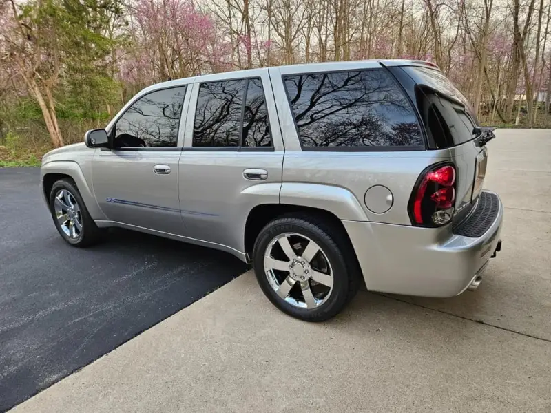 2006 Chevrolet Trailblazer SS photo 35