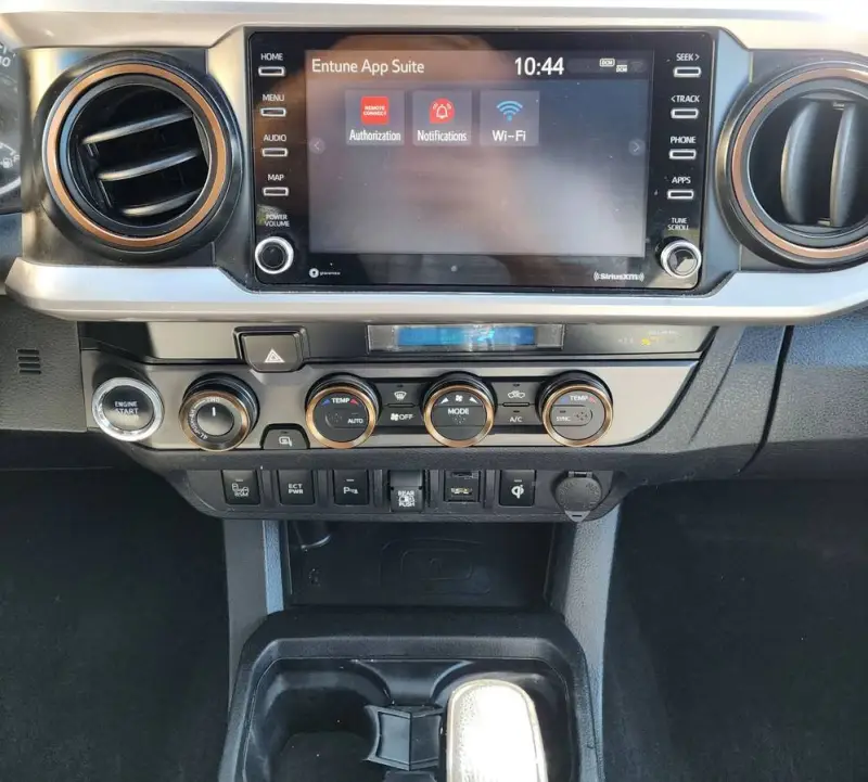 2021 Toyota Tacoma TRD photo 7