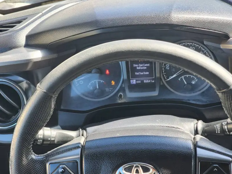 2021 Toyota Tacoma TRD photo 4