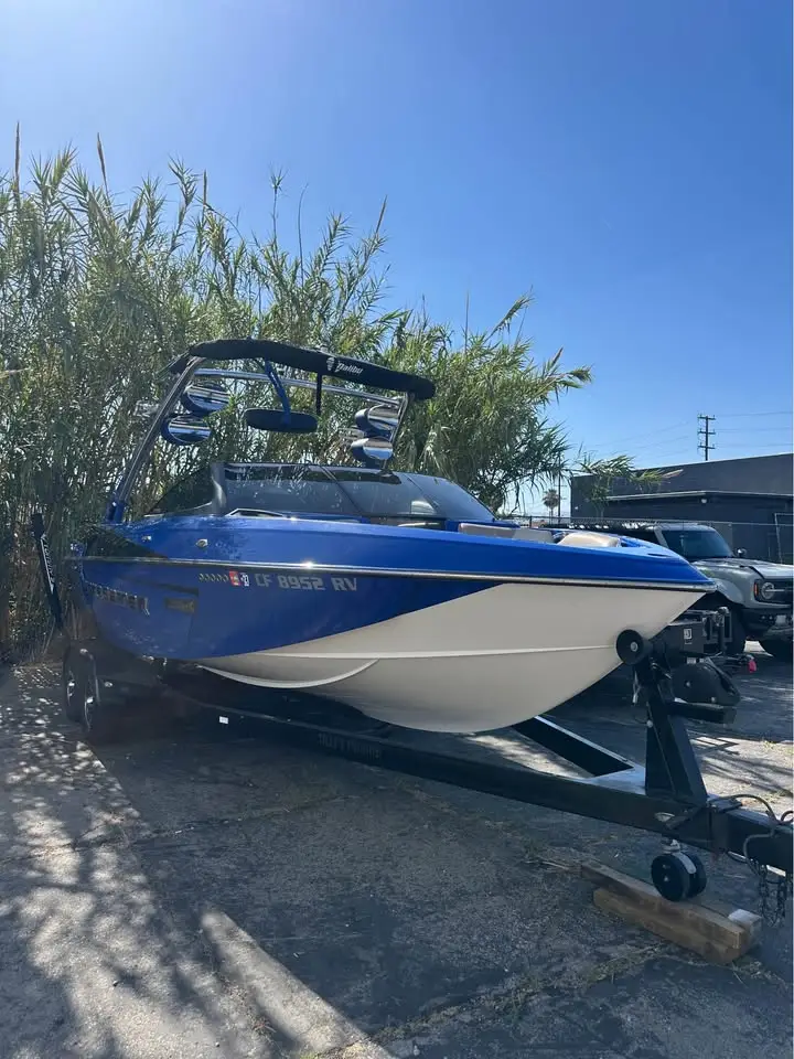 2014 Malibu Wakesetter 23 LSV photo 5