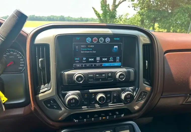 2019 Chevrolet Silverado 3500HD High Country Crew Cab 4x4 photo 22