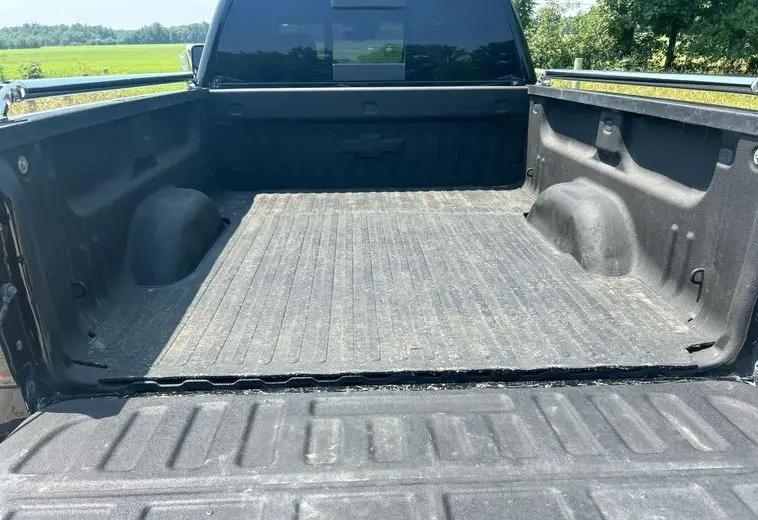 2019 Chevrolet Silverado 3500HD High Country Crew Cab 4x4 photo 9