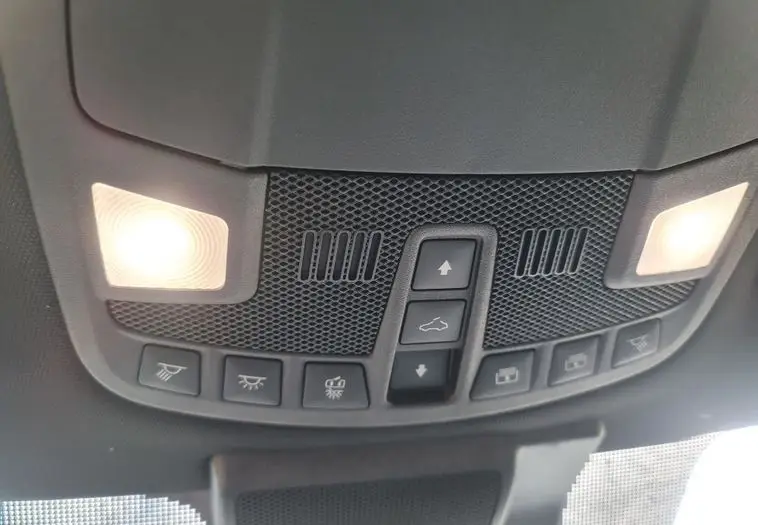 2020 Ford F-150 Lariat SuperCrew photo 28