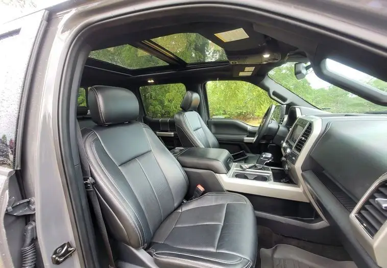 2020 Ford F-150 Lariat SuperCrew photo 43