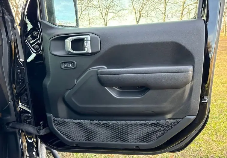 2021 Jeep Wrangler 4x4 Turbo Diesel photo 51