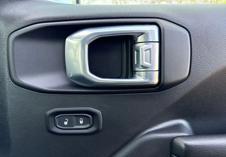 2021 Jeep Wrangler 4x4 Turbo Diesel photo 52