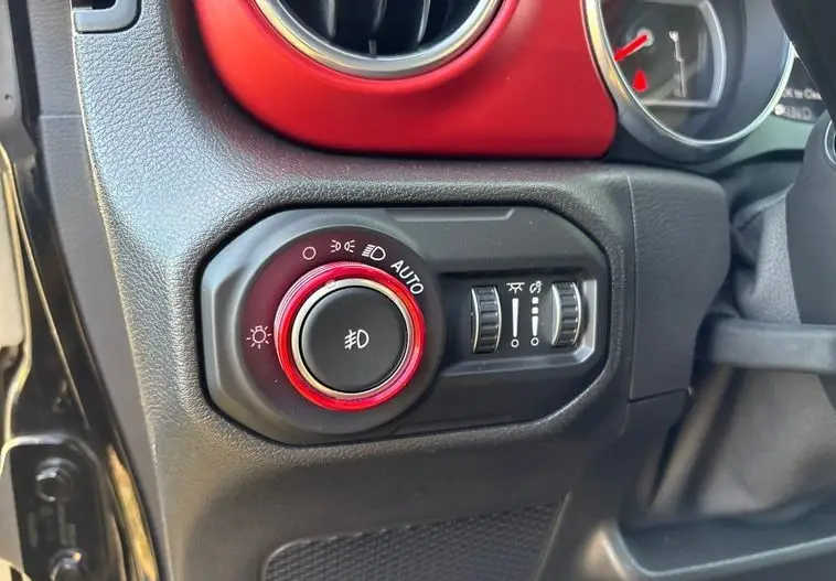2021 Jeep Wrangler 4x4 Turbo Diesel photo 36