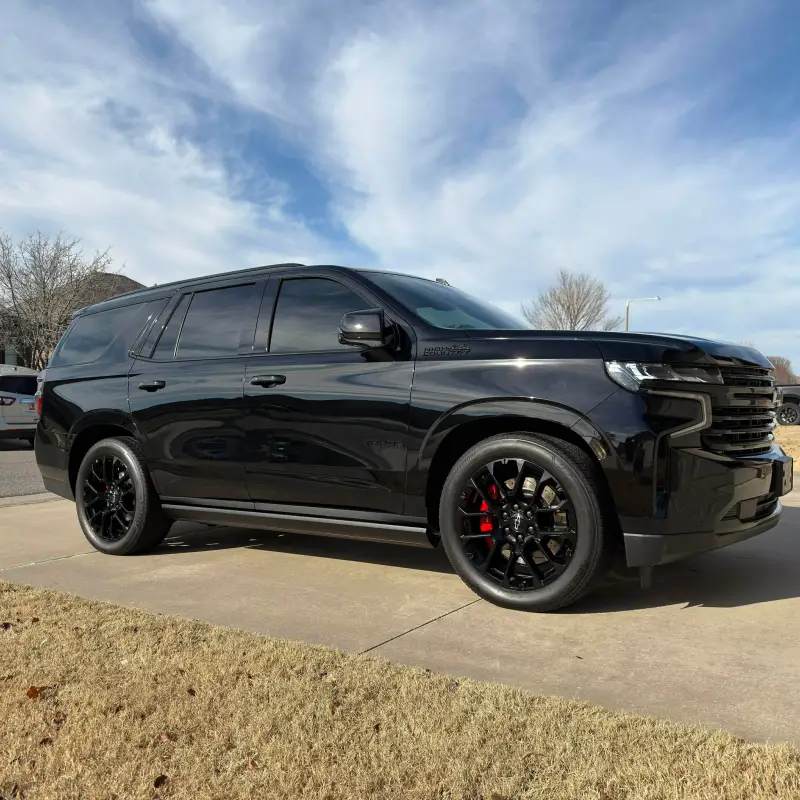 2023 Chevrolet Tahoe High Country 4WD photo 3