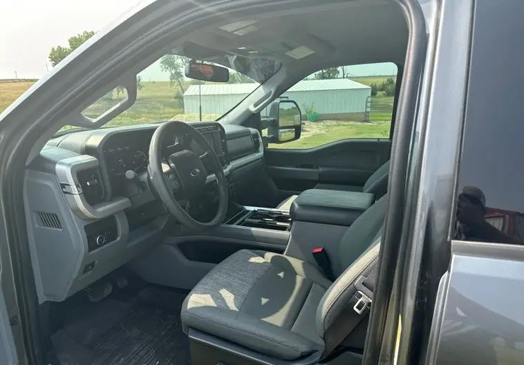 2023 Ford F-250 Super Duty XLT Crew Cab photo 34