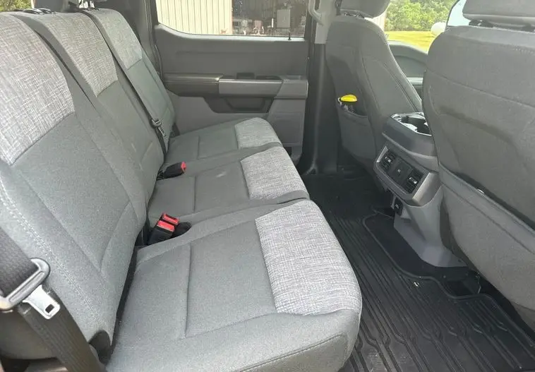 2023 Ford F-250 Super Duty XLT Crew Cab photo 53