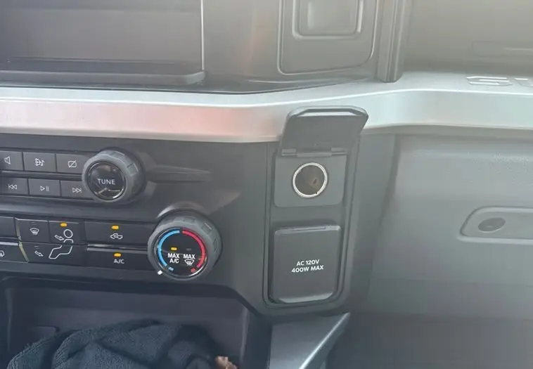 2023 Ford F-250 Super Duty XLT Crew Cab photo 44