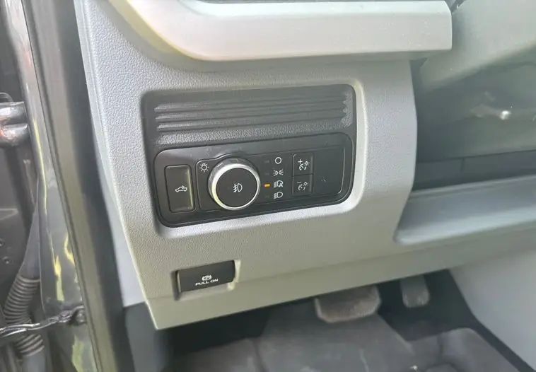 2023 Ford F-250 Super Duty XLT Crew Cab photo 36