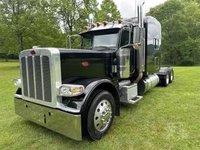 2023 Peterbilt 389 Sleeper