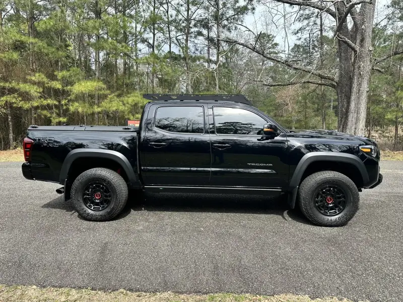 2023 Toyota Tacoma TRD Pro Double Cab 4x4 photo 6