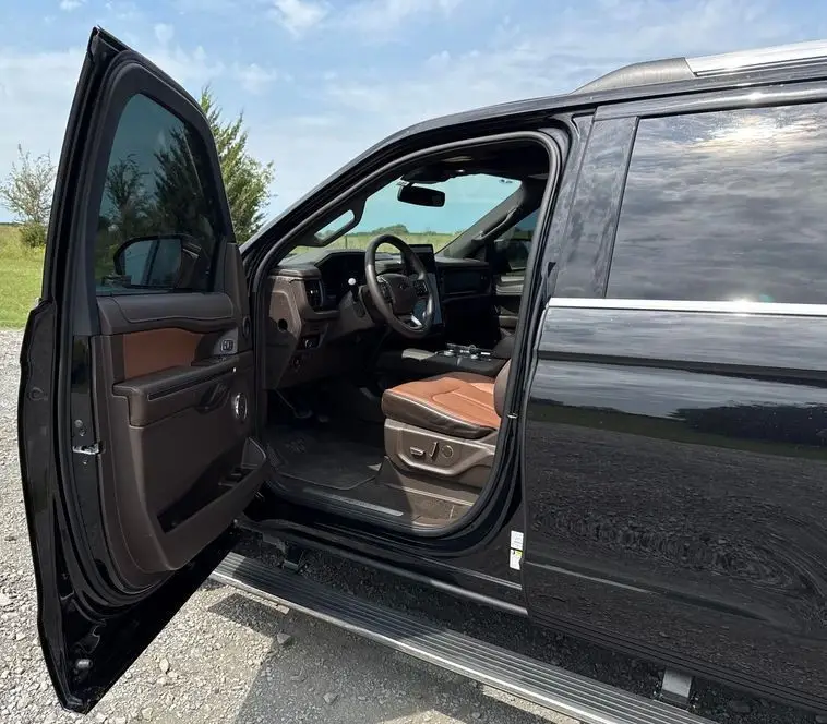 2024 Ford Expedition King Ranch 4WD photo 13